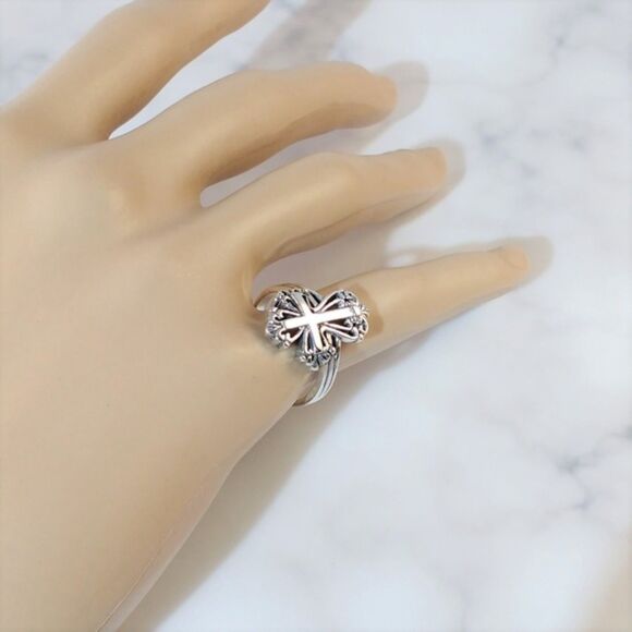 Cross Ring in Sterling Silver Size 5.75 - Picture 5 of 5